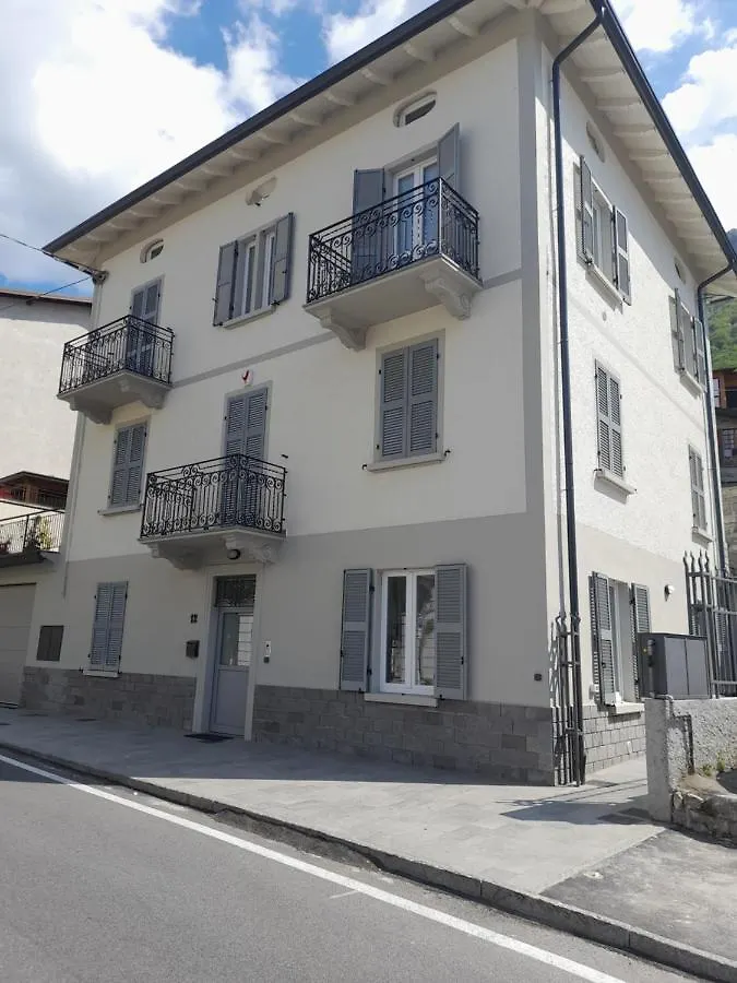 White Suite - Jacuzzi, Swimming Pool & Lake View Lezzeno Apartment
