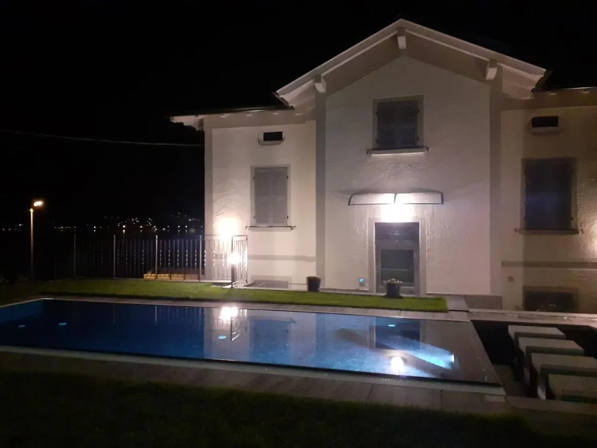 Apartment White Suite - Jacuzzi, Swimming Pool & Lake View Lezzeno