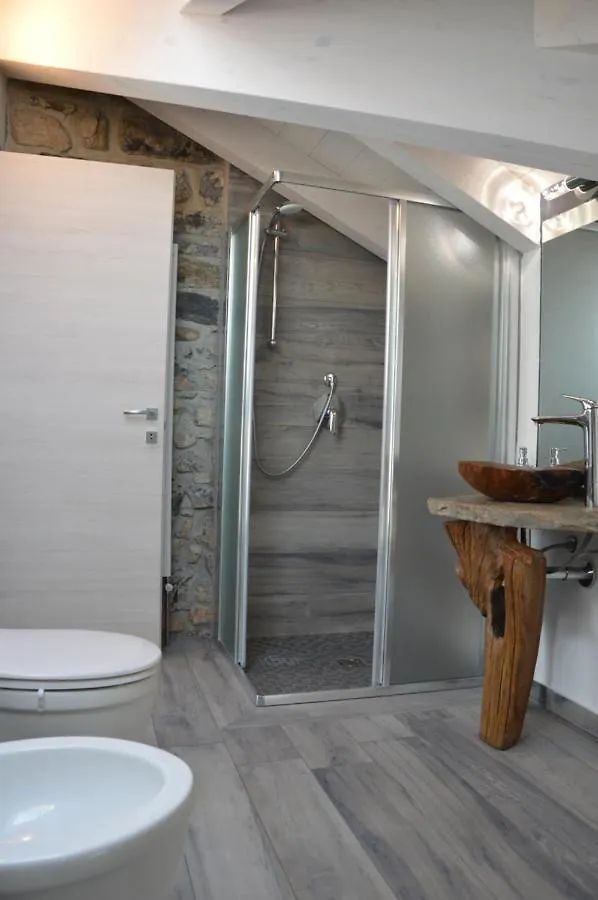 White Suite - Jacuzzi, Swimming Pool & Lake View Lezzeno Διαμέρισμα